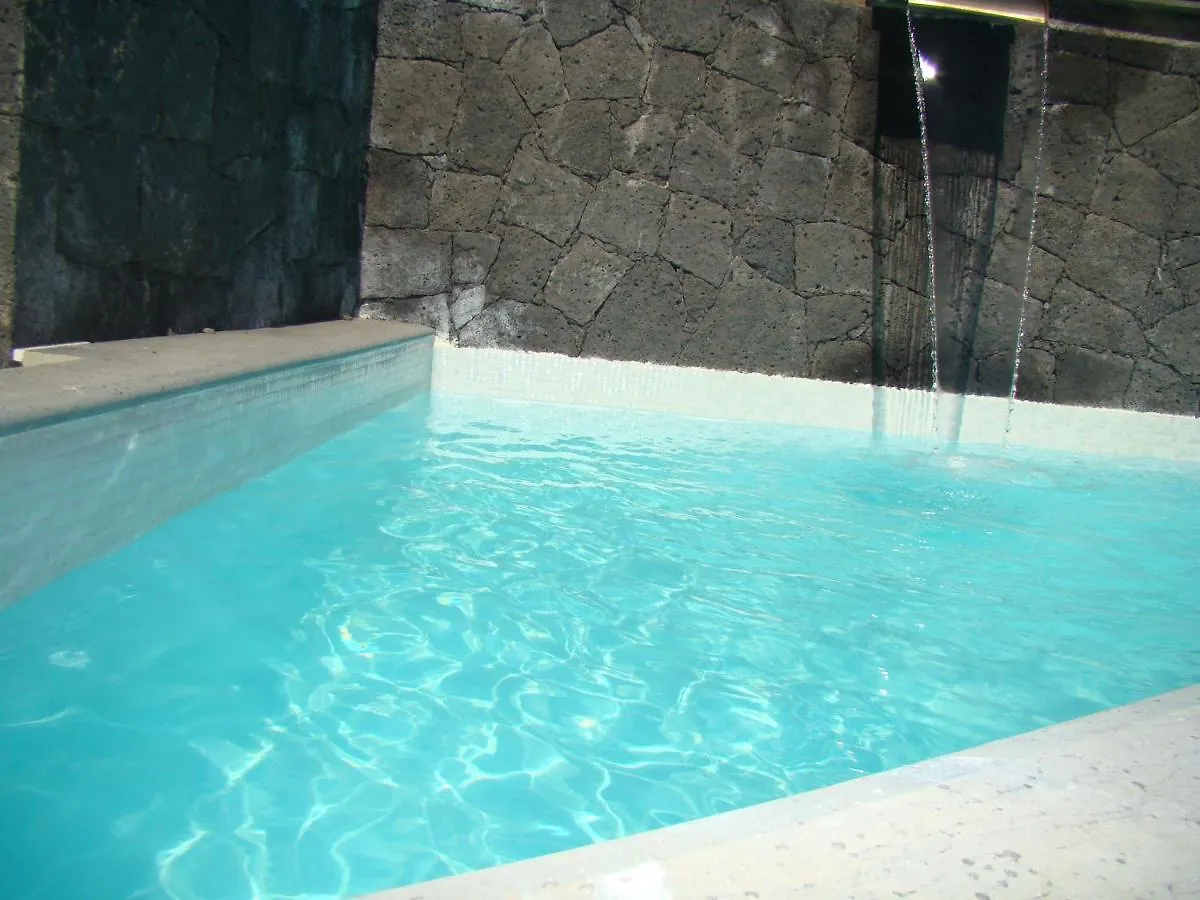Ferienwohnung Meerblick Und Naehe Feuerberge Mit Eigenem Beheizten Pool Las Brenas Apartment