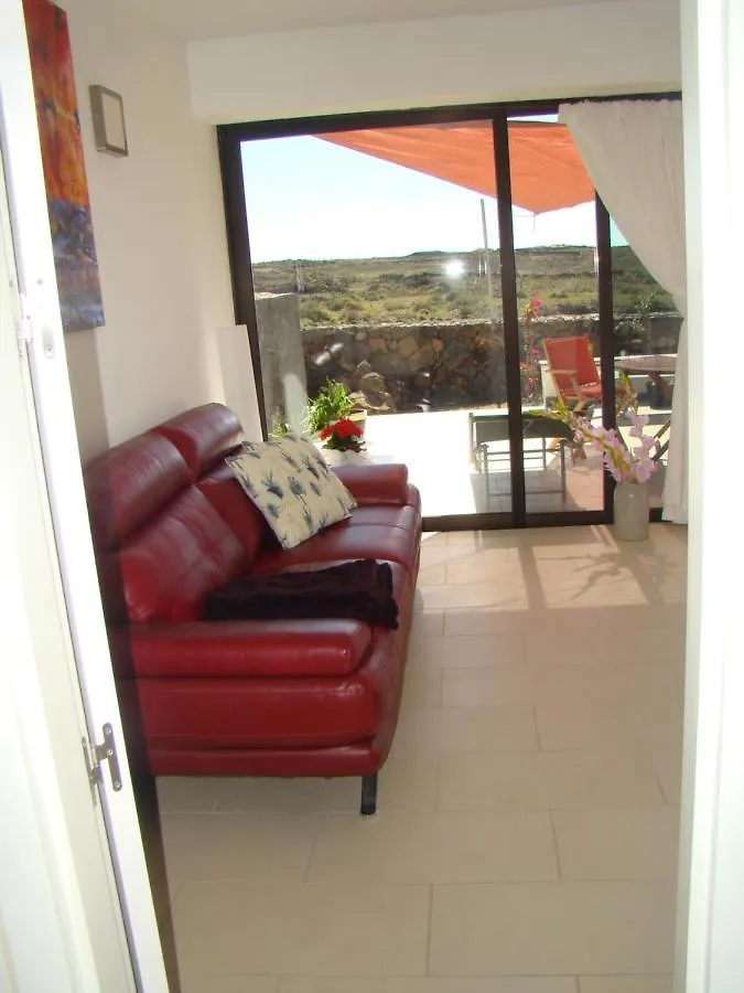Apartment Ferienwohnung Meerblick Und Naehe Feuerberge Mit Eigenem Beheizten Pool Las Brenas Spain