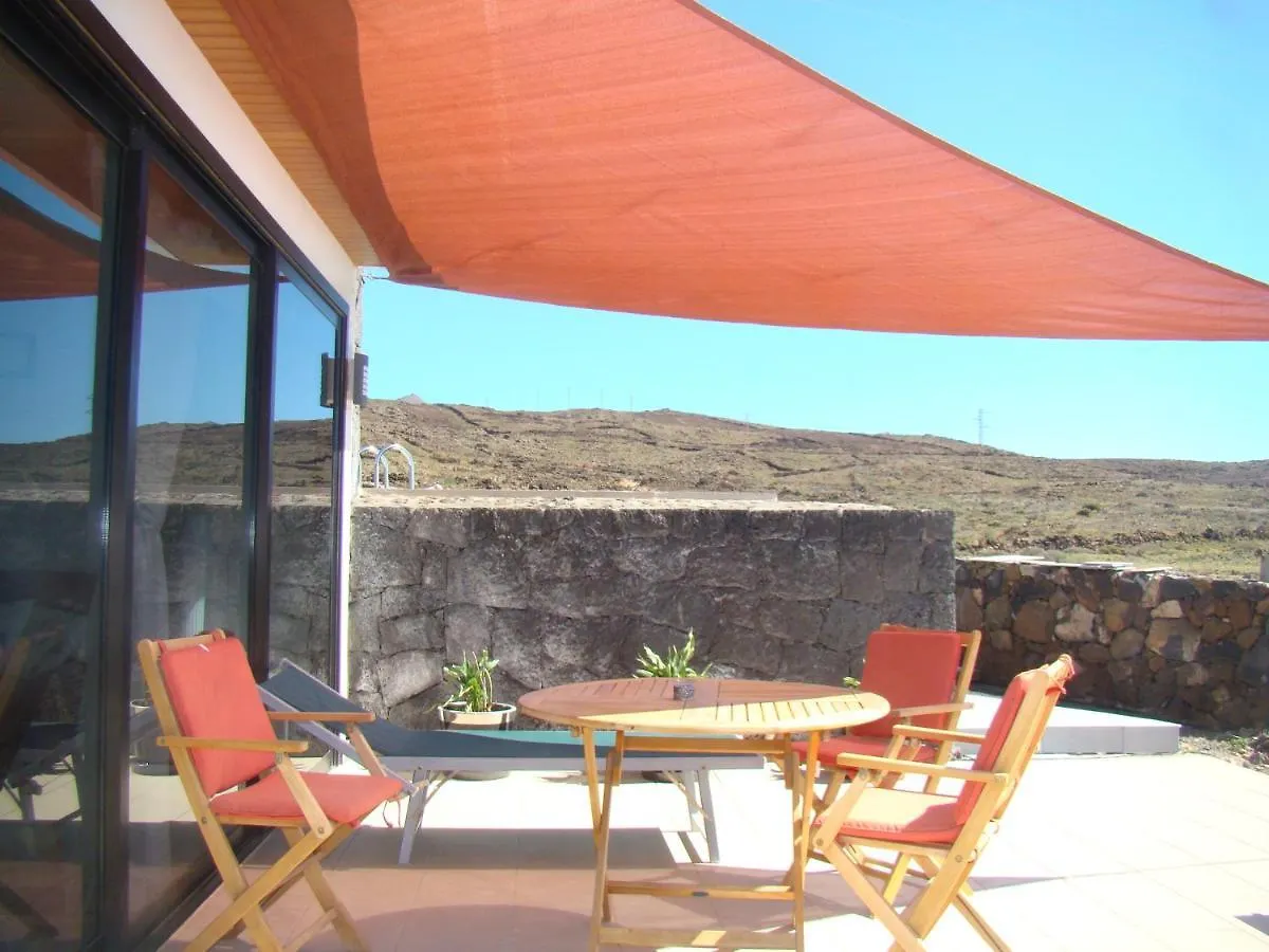 Ferienwohnung Meerblick Und Naehe Feuerberge Mit Eigenem Beheizten Pool Las Brenas Apartment