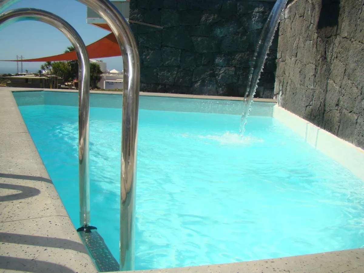 Ferienwohnung Meerblick Und Naehe Feuerberge Mit Eigenem Beheizten Pool Las Brenas