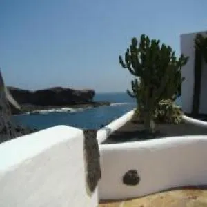 Ferienwohnung Meerblick Und Naehe Feuerberge Mit Eigenem Beheizten Pool Las Brenas Spain